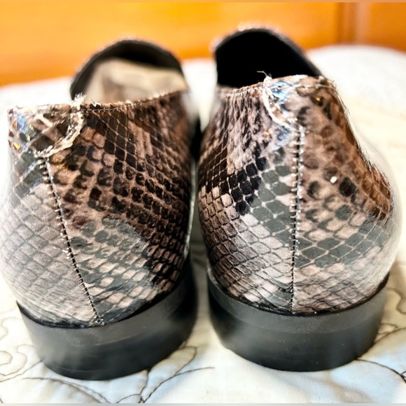 MARK FISHER Women’s snake patterned slip on loafers. New without box. Sz 7.5 - Picture 8 of 8